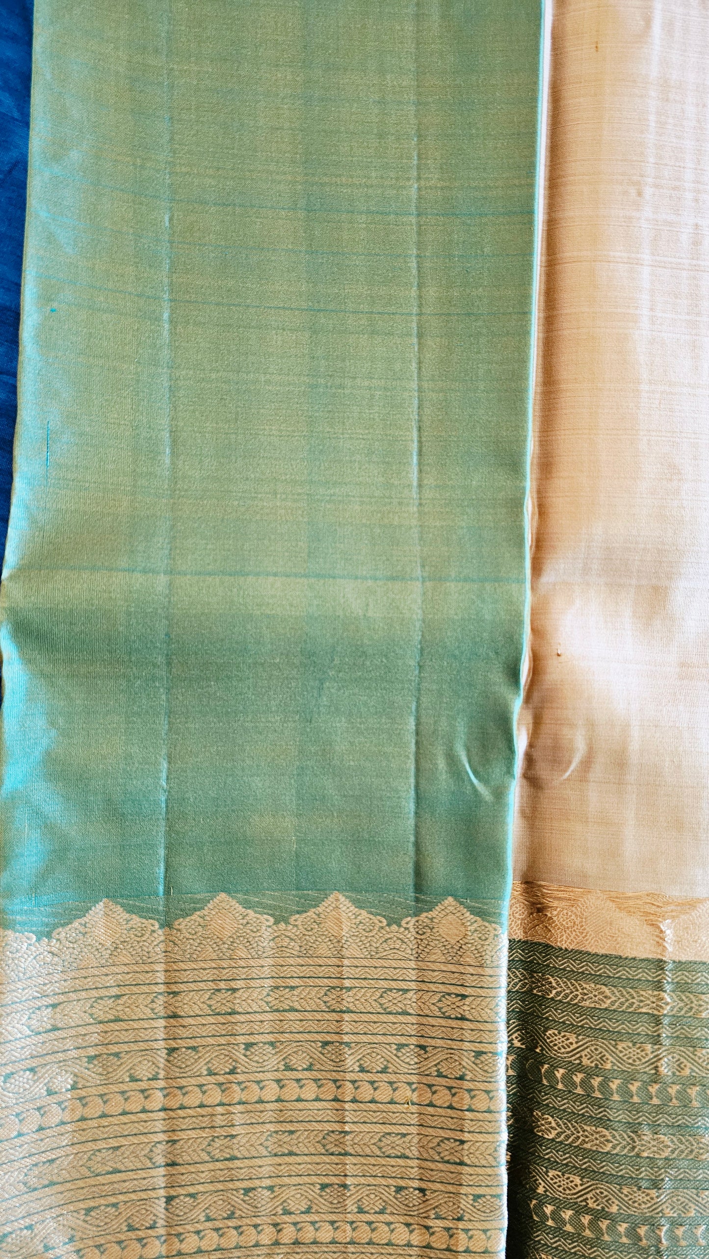 Kanjivaram Pure silk sarees Gold with Green VEK326