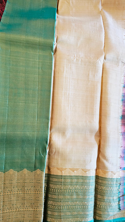 Kanjivaram Pure silk sarees Gold with Green VEK326